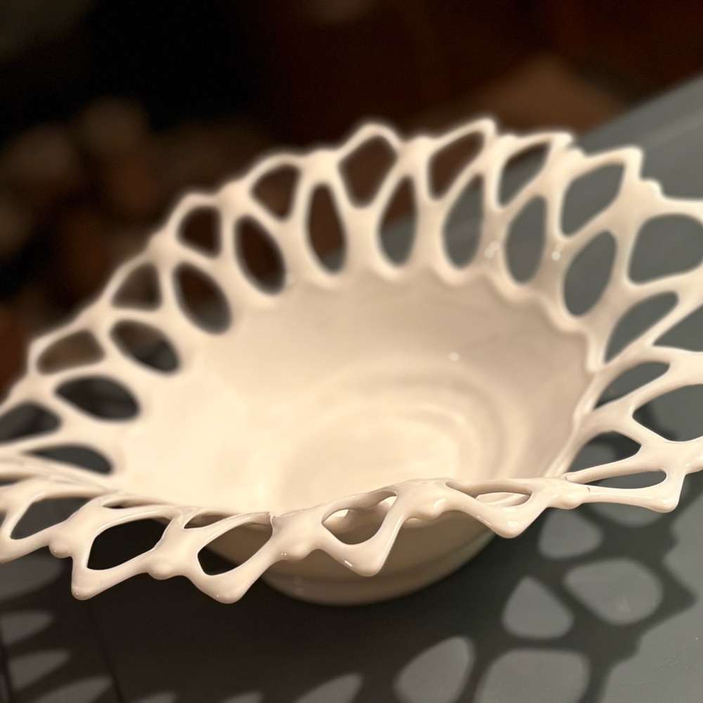 Vintage Westmoreland Doric Lace Milk Glass Oval Bowl